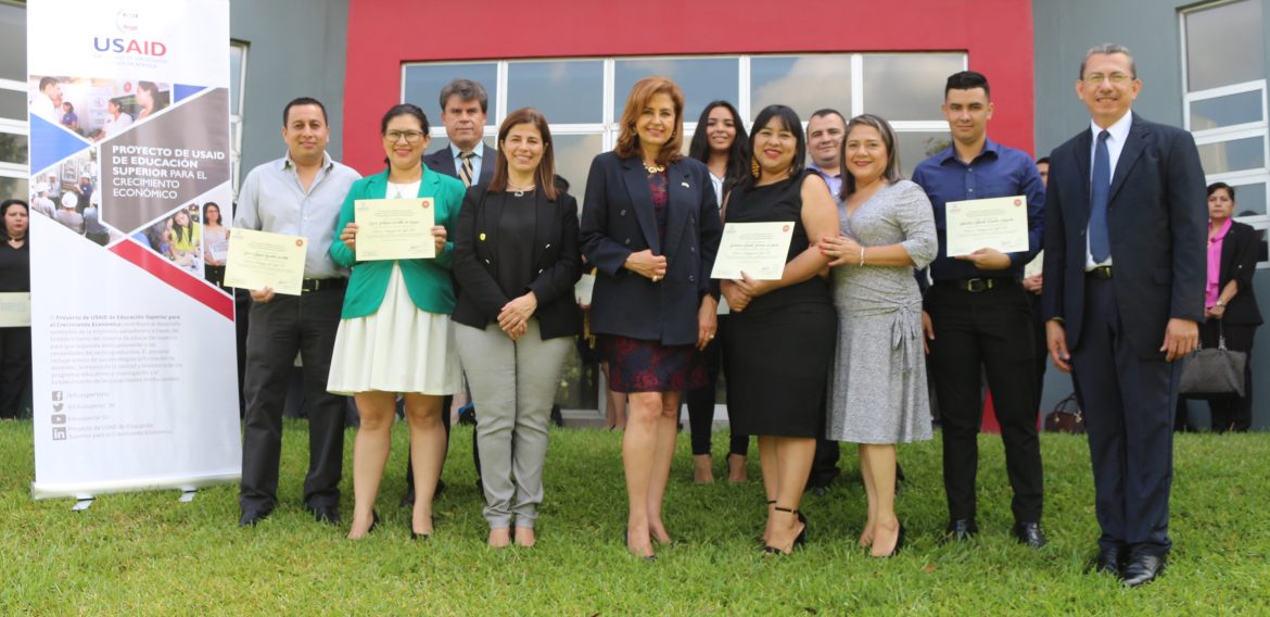 DIPLOMADO PEDAGOGÍA SIGLO XXI: HACIA UN APRENDIZAJE POR COMPETENCIAS