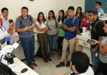SOBRE HONGOS, BACTERIAS Y VIRUS: UNA VISITA TÉCNICA AGRONÓMICA