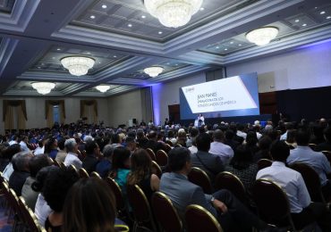 PROYECTOS USAID-UNICAES: LOGROS PARA LA EDUCACIÓN SUPERIOR Y LA INDUSTRIA EN EL SALVADOR