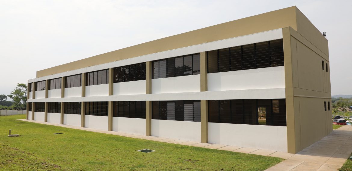UNICAES INAUGURA EL CENTRO REGIONAL DE METAPÁN