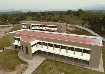 UNICAES INAUGURA EL CENTRO REGIONAL DE METAPÁN