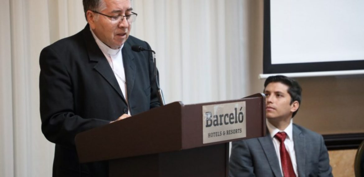 UNICAES IMPARTE EL PRIMER POSGRADO EN MICROECONOMÍA DE LA COMPETITIVIDAD, EN EL SALVADOR