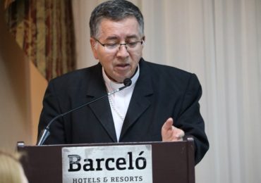 UNICAES IMPARTE EL PRIMER POSGRADO EN MICROECONOMÍA DE LA COMPETITIVIDAD, EN EL SALVADOR