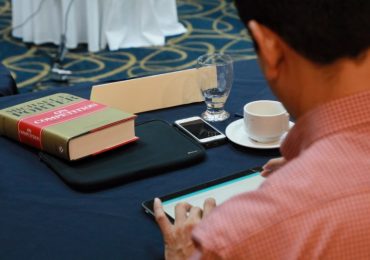 UNICAES IMPARTE EL PRIMER POSGRADO EN MICROECONOMÍA DE LA COMPETITIVIDAD, EN EL SALVADOR
