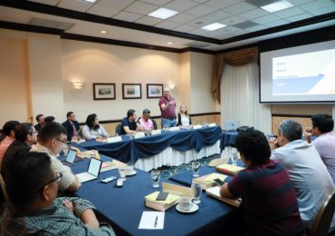 UNICAES IMPARTE EL PRIMER POSGRADO EN MICROECONOMÍA DE LA COMPETITIVIDAD, EN EL SALVADOR
