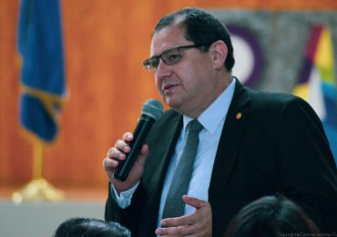 EMBAJADORES DE PANAMÁ Y COLOMBIA FORTALECEN VÍNCULOS DE COOPERACIÓN CON UNICAES CRI