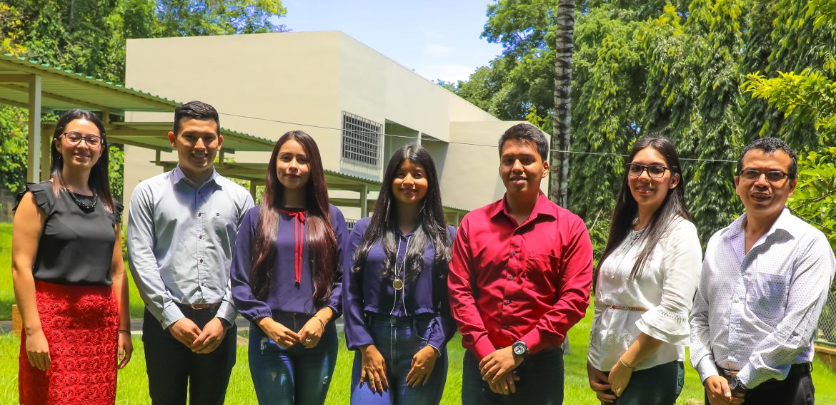 CINCO ESTUDIANTES UNICAES VIAJAN A ESTADOS UNIDOS PARA INTERCAMBIO CULTURAL