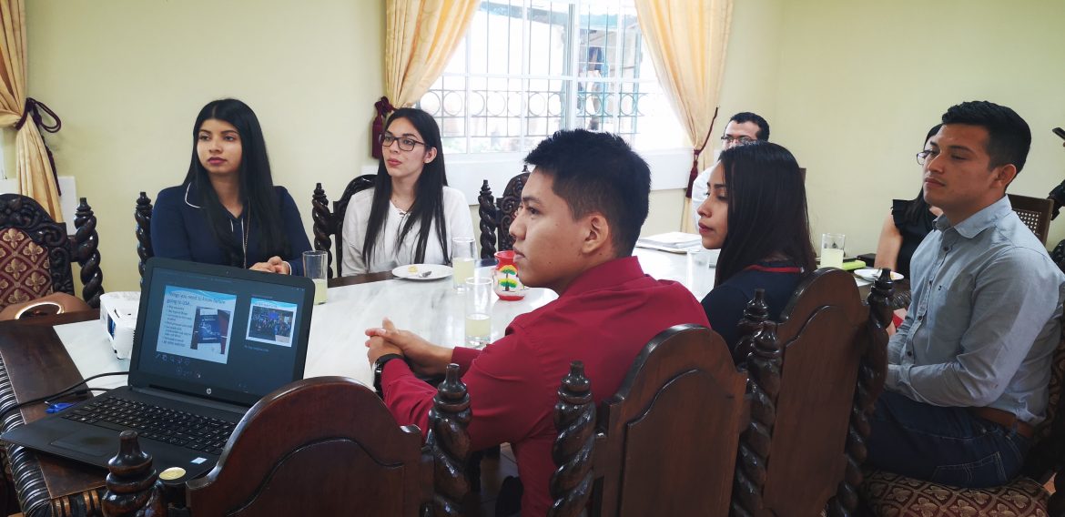 CINCO ESTUDIANTES UNICAES VIAJAN A ESTADOS UNIDOS PARA INTERCAMBIO CULTURAL