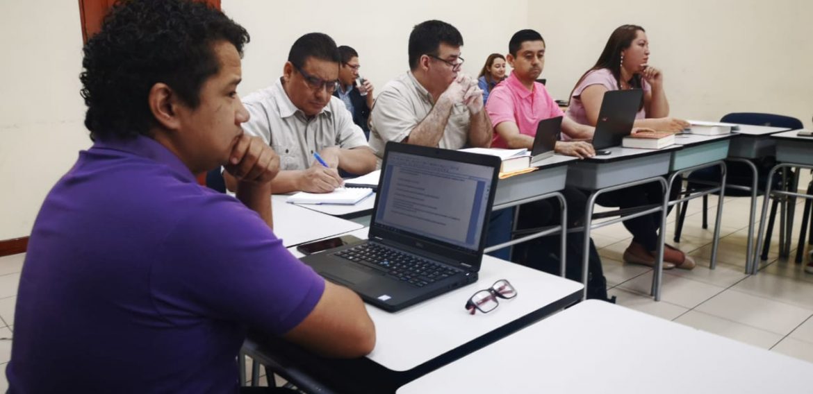 INNOVACIÓN Y TECNOLOGÍA: UN APORTE DEL POSGRADO EN MICROECONOMÍA DE LA COMPETITIVIDAD