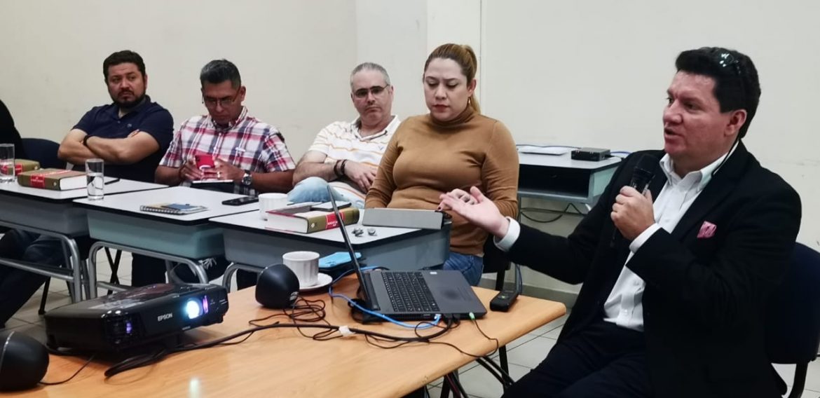 INNOVACIÓN Y TECNOLOGÍA: UN APORTE DEL POSGRADO EN MICROECONOMÍA DE LA COMPETITIVIDAD