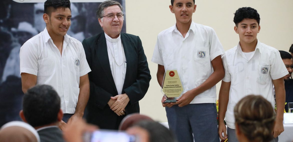 INAUGURACIÓN SEMANA DE INVESTIGACIÓN UNICAES 2019