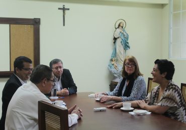 DIRECTORA DE AMERICAN SPACE EN MÉXICO Y CENTROAMÉRICA VISITA UNICAES