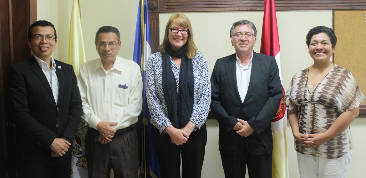 DIRECTORA DE AMERICAN SPACE EN MÉXICO Y CENTROAMÉRICA VISITA UNICAES