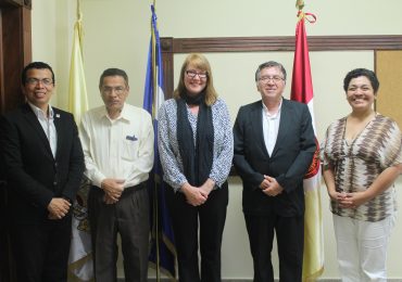 DIRECTORA DE AMERICAN SPACE EN MÉXICO Y CENTROAMÉRICA VISITA UNICAES