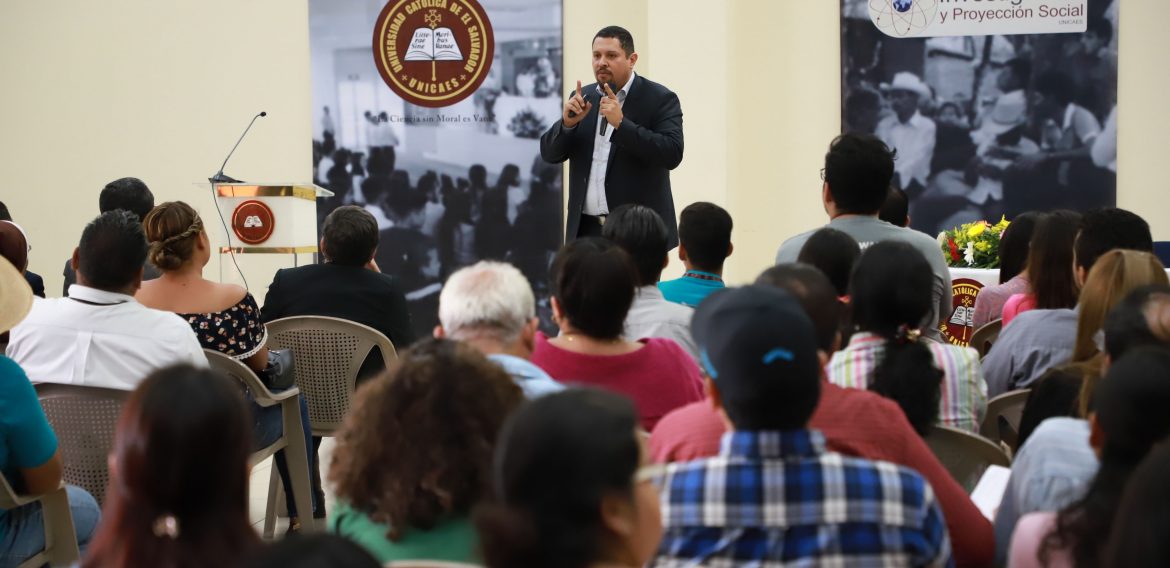 INAUGURACIÓN SEMANA DE INVESTIGACIÓN UNICAES 2019