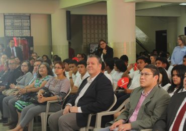 UNICAES, sede del conocimiento financiero en el occidente del país