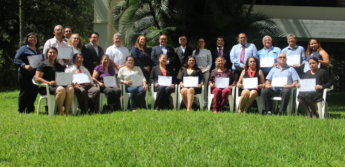 UNICAES, sede del conocimiento financiero en el occidente del país