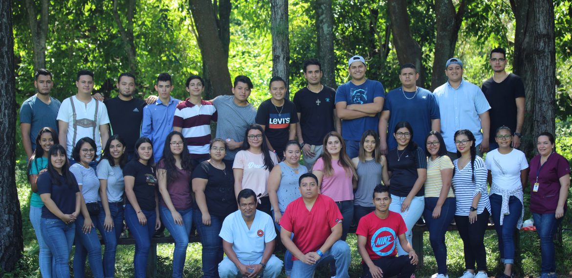 Talleres y cursos de la Escuela de Medicina