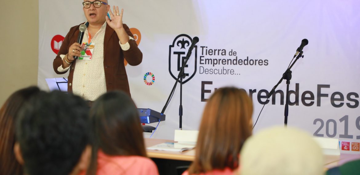 UNICAES, EPICENTRO DEL EMPRENDEDURISMO A NIVEL NACIONAL