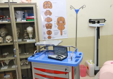 FACULTAD DE CIENCIAS DE LA SALUD ADQUIERE NUEVO EQUIPO PARA PRÁCTICAS EN MEDICINA