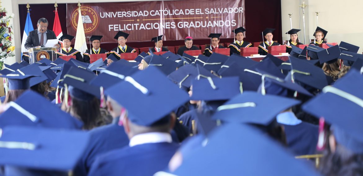 “COMPARTIR CON ALEGRÍA”: PALABRAS DEL RECTOR A LA LXIII PROMOCIÓN DE GRADUADOS UNICAES