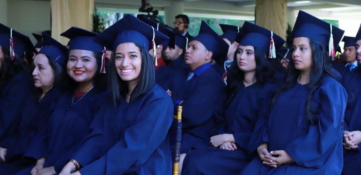 “COMPARTIR CON ALEGRÍA”: PALABRAS DEL RECTOR A LA LXIII PROMOCIÓN DE GRADUADOS UNICAES