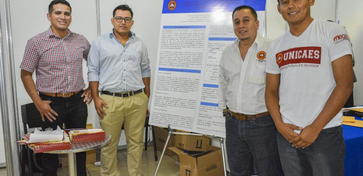 UNICAES-CRI PARTICIPA DEL FORO DE INVESTIGACIONES PARA INSTITUCIONES BAJO EL MODELO MEGATEC
