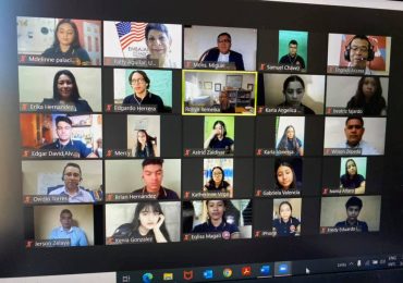 Séptima graduación del Programa English Access, en UNICAES