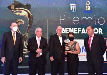 UNICAES felicita a INSAFORP por el Premio Benefactor ASI 2021
