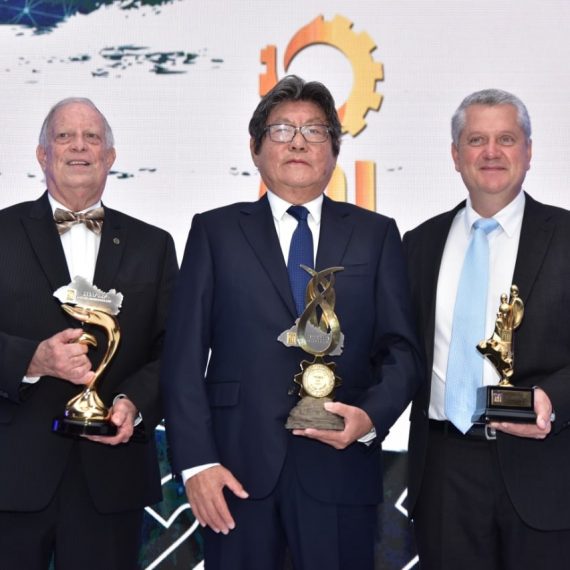 UNICAES felicita a INSAFORP por el Premio Benefactor ASI 2021