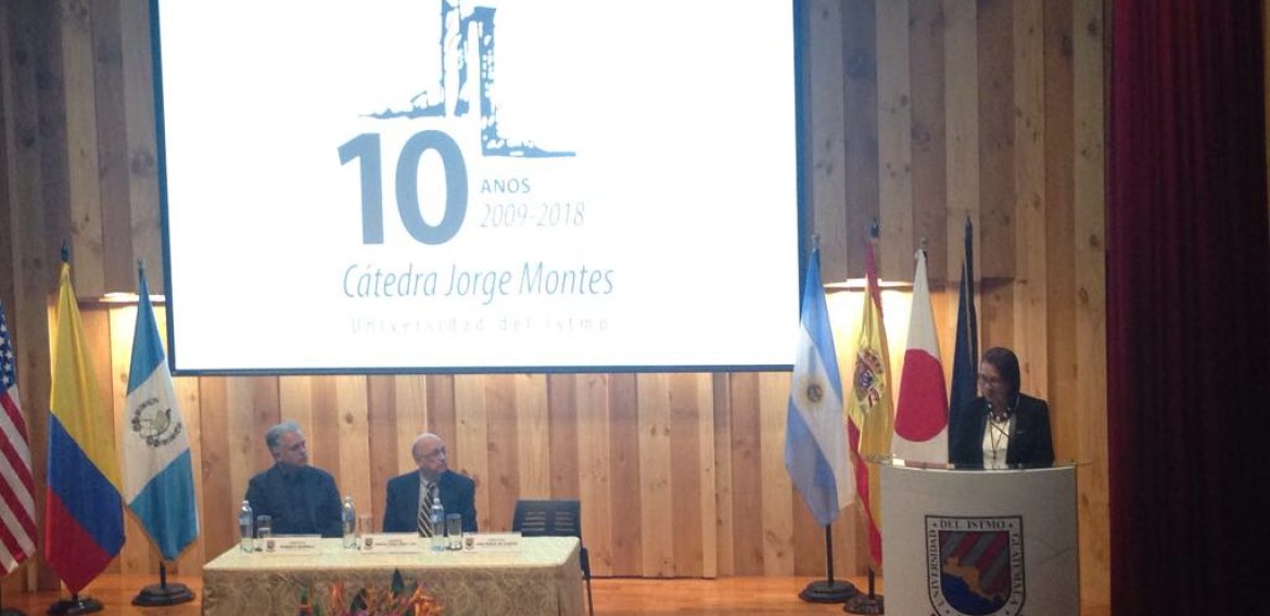 ESTUDIANTES UNICAES DESTACAN EN CÁTEDRA JORGE MONTES, GUATEMALA