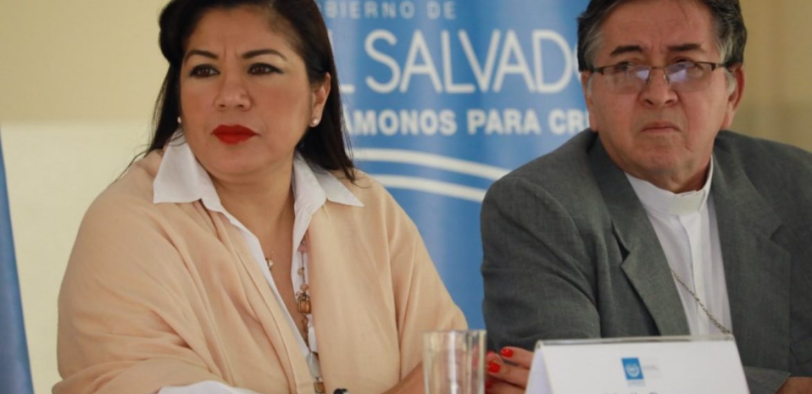 UNICAES INNOVA EN LA INDUSTRIA: LANZAMIENTO DEL PRIMER LABORATORIO DE CALZADO