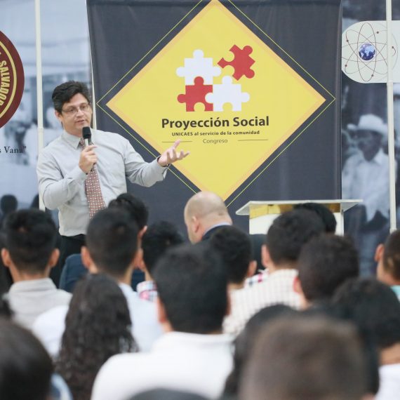 I CONGRESO DE PROYECCIÓN SOCIAL UNICAES: 37 AÑOS AL SERVICIO DE LA COMUNIDAD