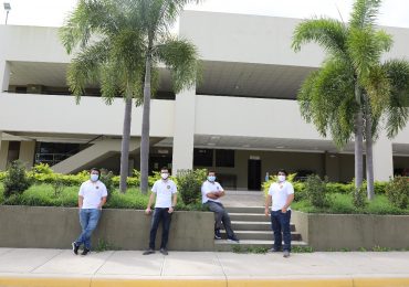 ESTUDIANTES UNICAES DESTACAN A NIVEL NACIONAL EN COMPETENCIA DE AMAZON